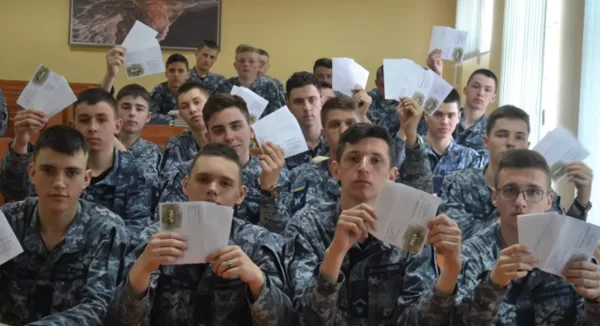 Листи підтримки українським полоненим морякам